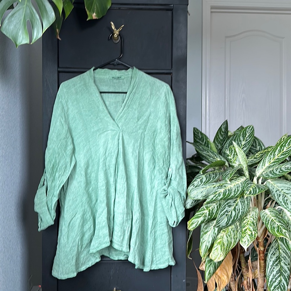 Meo Meli Italian Linen V-Neck Tunic Green